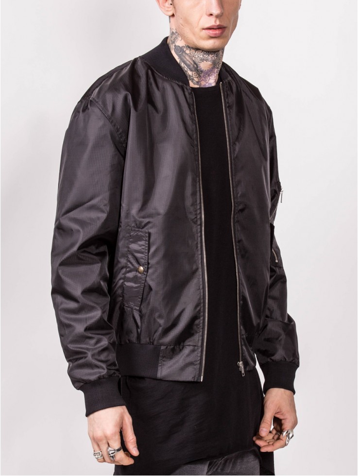 BOMBER BLACK 